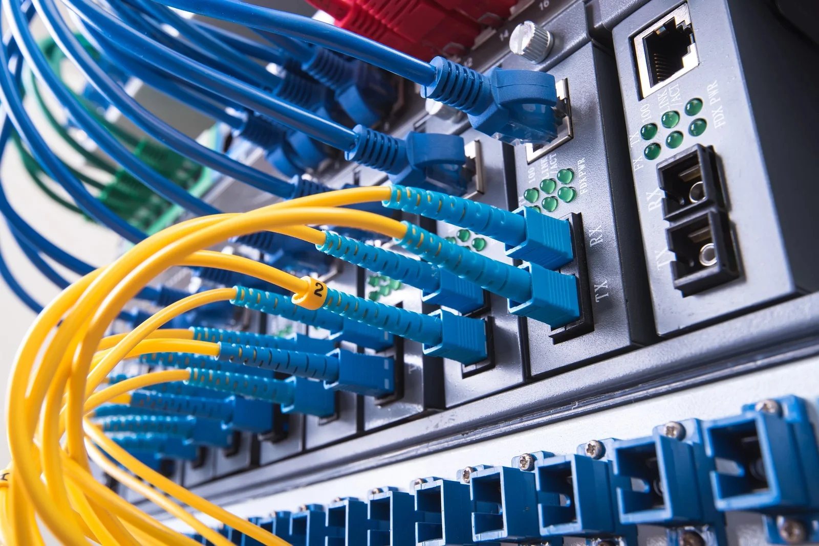 STRUCTURE CABLING